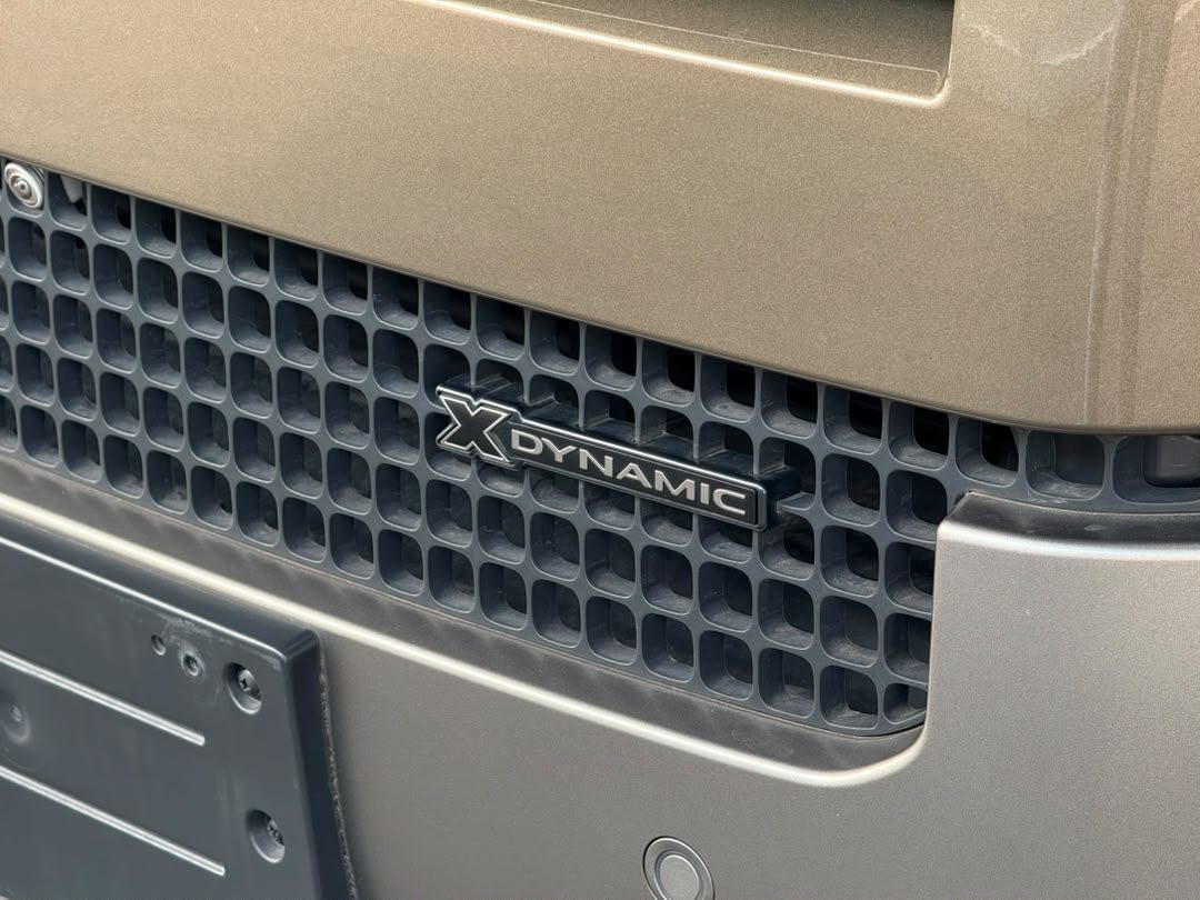 2021 Land Rover Defender 90 X-Dynamic HSE P300